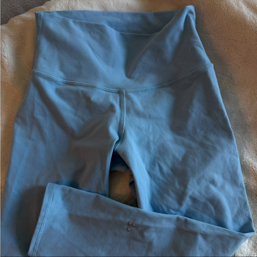 🚫 SOLD 🚫 ALO Yoga Blue Leggings